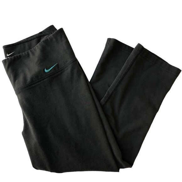 Nike Dri-Fit Capri Legging - Women’s S - Picture 1 of 7